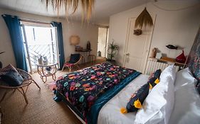La Belle Amarre-Bed And Breakfast-Maison D'Hotes